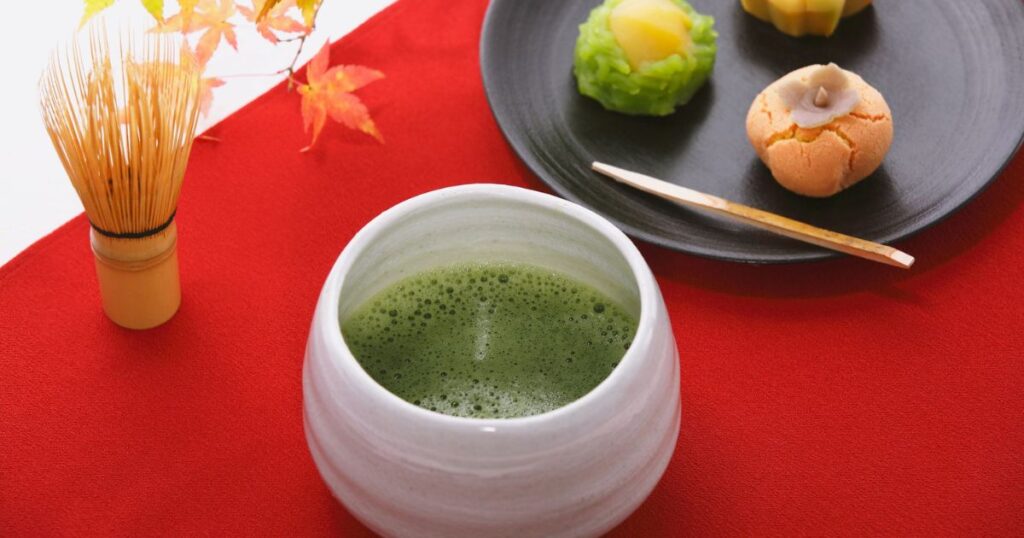 Tencha (碾茶) / Matcha (抹茶) : le tencha, matière première du matcha